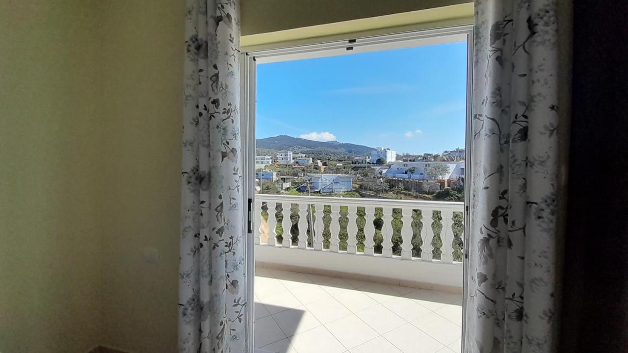 Ksamil'S Island View Hotel Bagian luar foto