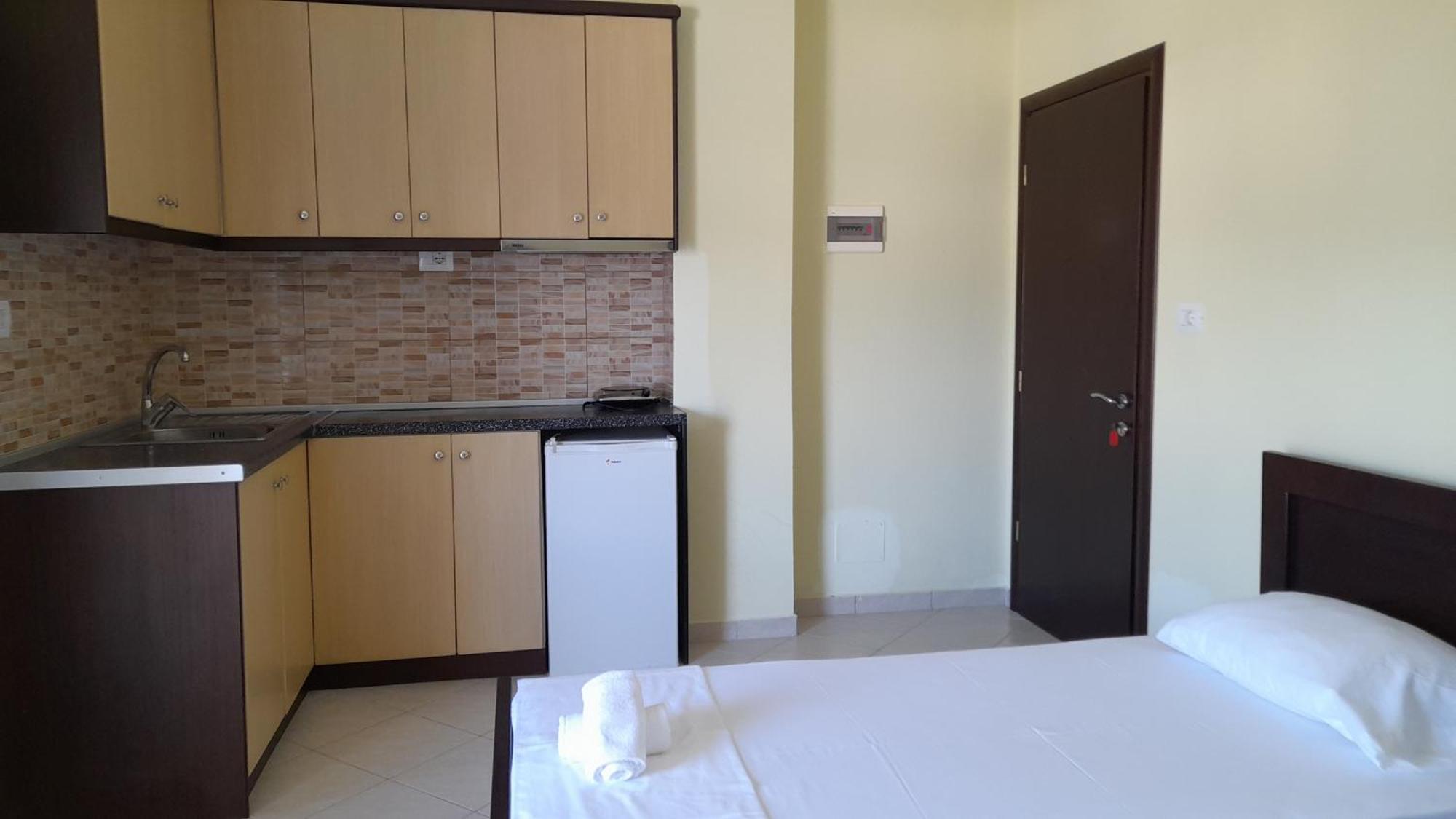 Ksamil'S Island View Hotel Bagian luar foto