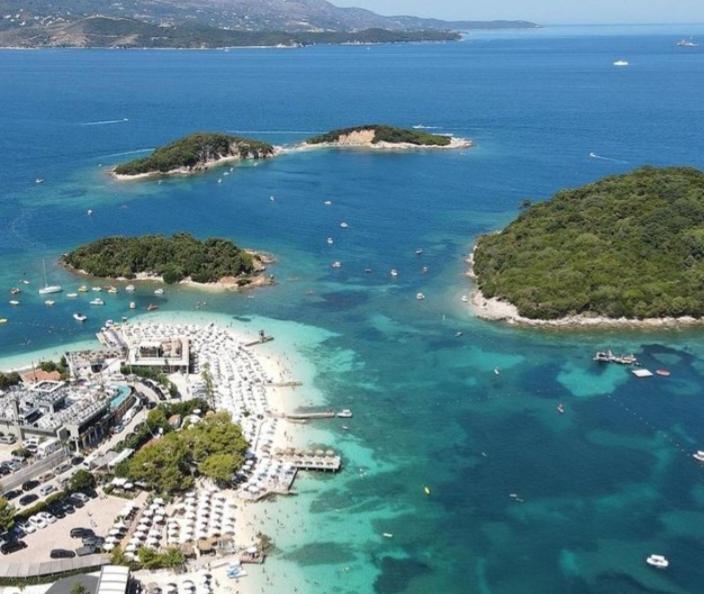Ksamil'S Island View Hotel Bagian luar foto